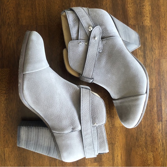 Pre-loved Rag & Bone 'Harrow' Ankle Boots in Granite Suede in size 39.5! - Picture 4 of 9